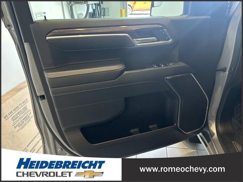 Used 2024 Chevrolet Silverado 1500 LT AWD/4WD image 10