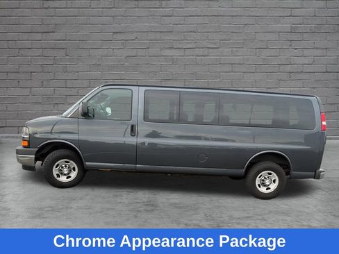 Used 2017 Chevrolet Express 3500 LT w/ LT Preferred Equipment Group RWD image 5