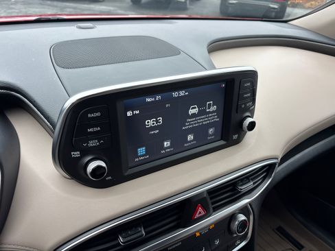 Used 2020 Hyundai Santa Fe SEL image 19