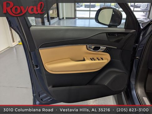 Used 2024 Volvo XC90 B6 Ultimate w/ Protection Package Premier image 19