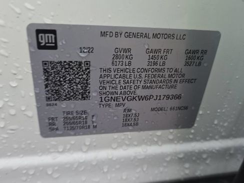 Used 2023 Chevrolet Traverse LT w/ Rear Camera Mirror Package AWD/4WD image 18