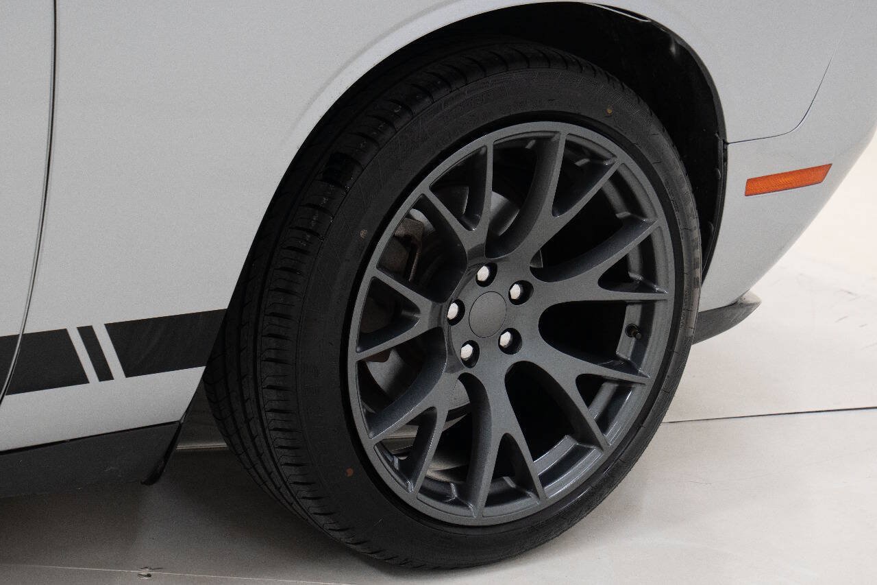 Used 2021 Dodge Challenger SXT RWD image 65