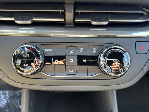 New 2026 Buick Envista Preferred FWD image 16