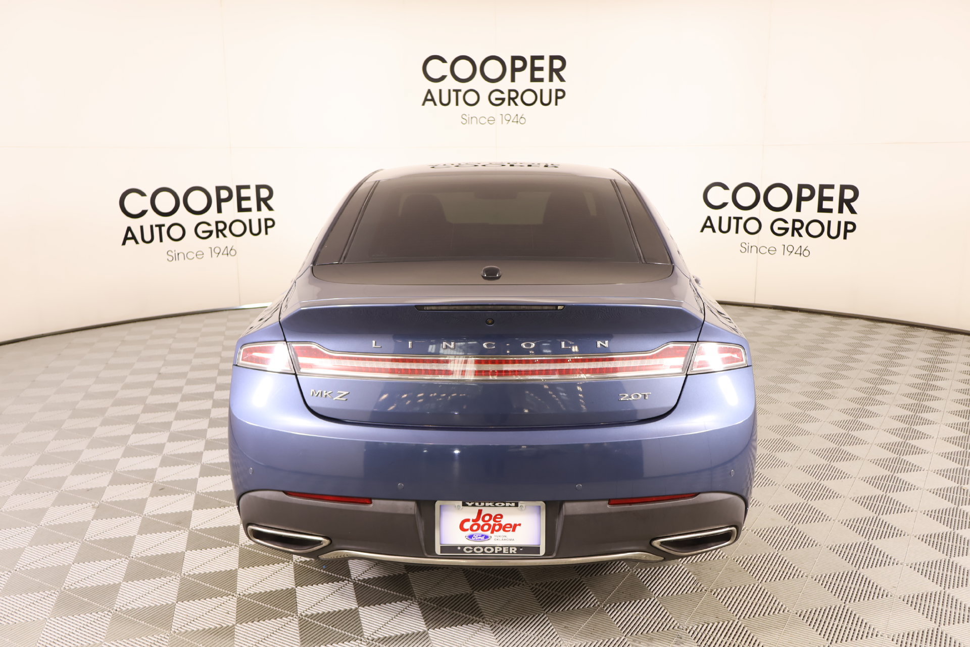 Used 2018 Lincoln MKZ Reserve w/ Luxury Package FWD image 22