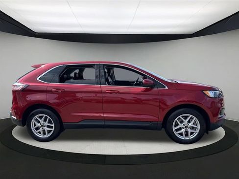 Used 2024 Ford Edge SEL image 5