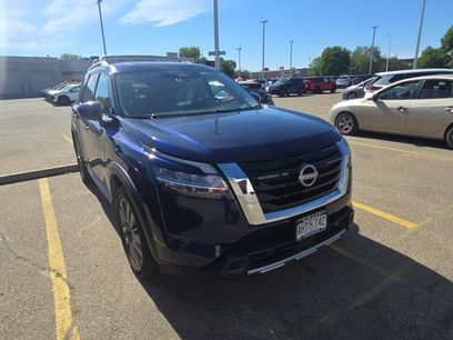 Used 2023 Nissan Pathfinder SL w/ SL Premium Package