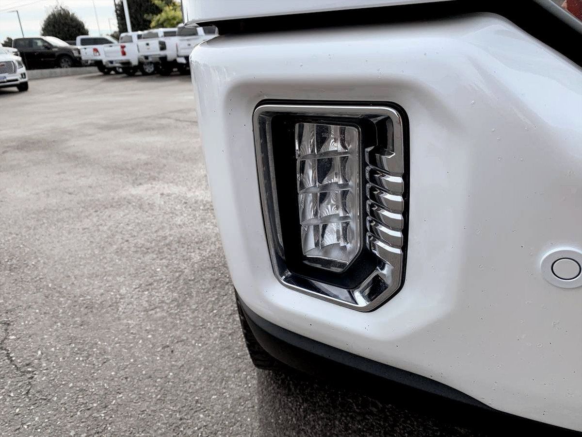 Used 2021 GMC Sierra 3500 Denali w/ Denali Ultimate Package AWD/4WD image 10