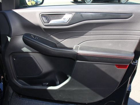 Certified 2025 Ford Escape ST-Line Select image 27