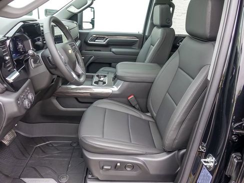 New 2026 Chevrolet Silverado 3500 LTZ w/ LTZ Plus Package AWD/4WD image 17