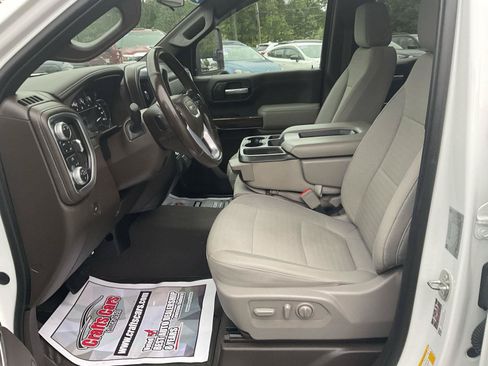 Used 2019 GMC Sierra 1500 SLE w/ SLE Value Package AWD/4WD image 10