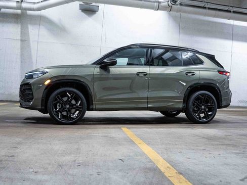 New 2026 Volkswagen Tiguan SE R-Line AWD/4WD image 3