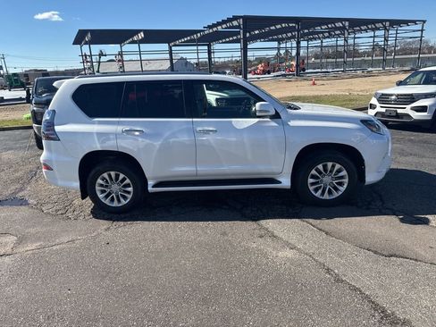 Used 2020 Lexus GX 460 Premium w/ Premium Package image 15