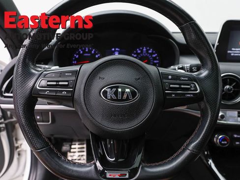 Used 2020 Kia Stinger GT-Line w/ Sun & Sound Package RWD image 10
