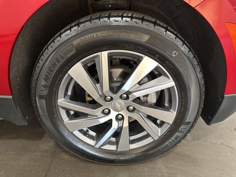 Used 2024 Chevrolet Equinox LT image 30