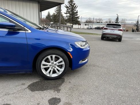 Used 2015 Chrysler 200 Limited image 20
