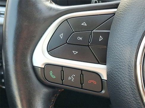 Used 2019 Jeep Compass Latitude w/ Cold Weather Group image 20