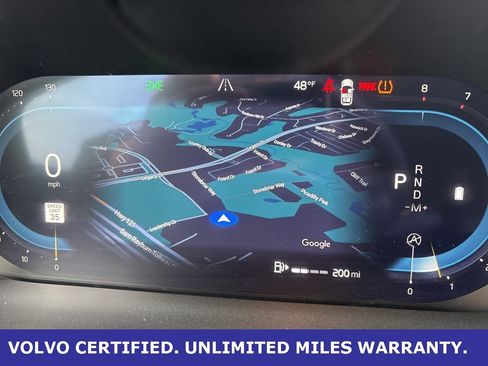Certified 2025 Volvo XC90 B6 Plus image 24