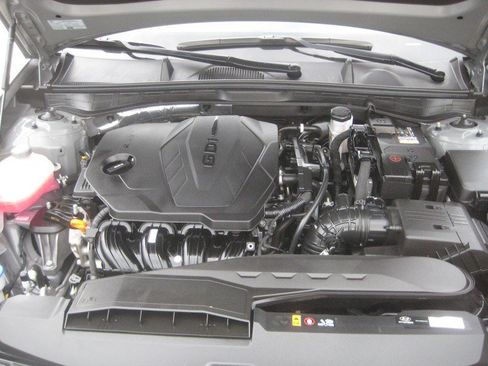Used 2022 Hyundai Sonata SE FWD image 12