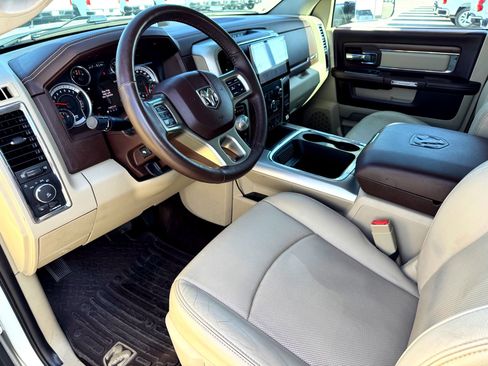 Used 2016 RAM 1500 Laramie w/ Convenience Group image 11