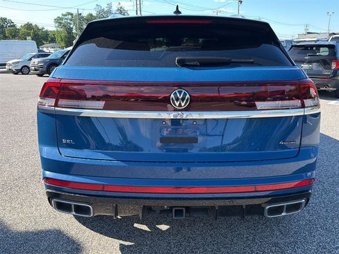 Used 2025 Volkswagen Atlas Cross Sport SEL Premium R-Line AWD/4WD image 6