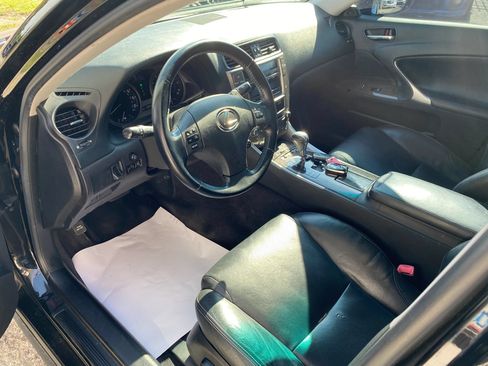 Used 2010 Lexus IS 250 AWD w/ Preferred Accessory Package image 3
