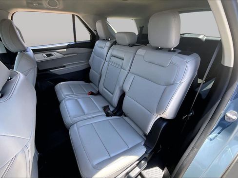 Certified 2026 Ford Explorer Active w/ Active Comfort Package RWD image 20