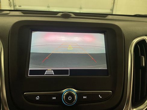 Used 2022 Chevrolet Equinox LT image 9