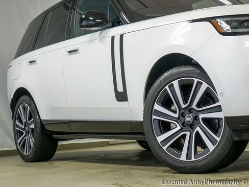 Used 2023 Land Rover Range Rover SE AWD/4WD image 5