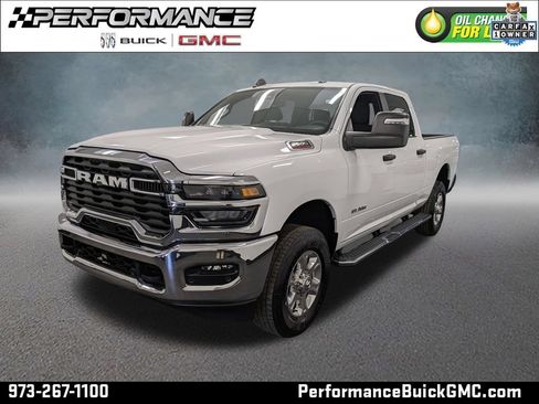 Used 2025 RAM 2500 Big Horn AWD/4WD image 1
