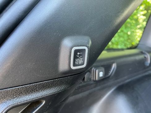 Used 2023 Jeep Grand Cherokee Altitude AWD/4WD image 29