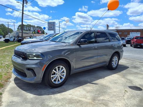 Used 2025 Dodge Durango GT RWD image 5