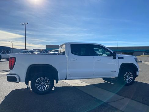 Used 2022 GMC Sierra 1500 AT4 w/ AT4 Preferred Package image 24