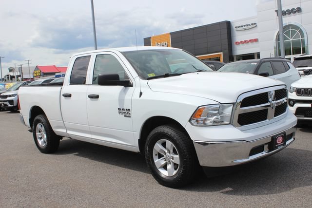 Used 2024 RAM 1500 Classic SLT AWD/4WD image 1