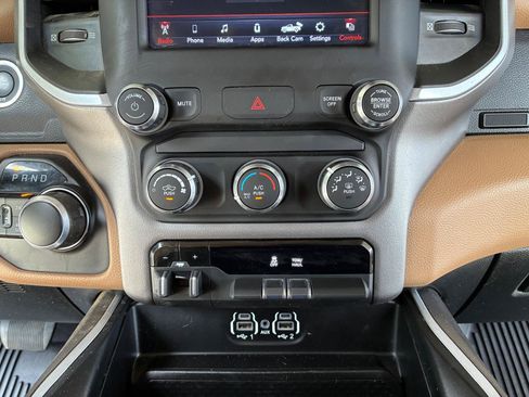 Used 2020 RAM 1500 Big Horn AWD/4WD image 22