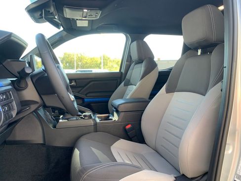 Used 2025 Toyota Tacoma TRD Off-Road image 25