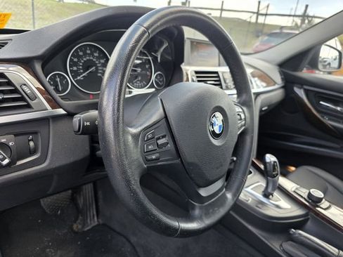 Used 2016 BMW 320i xDrive Sedan image 11