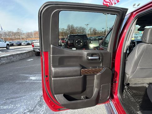 Certified 2019 GMC Sierra 1500 SLE w/ SLE Value Package image 28