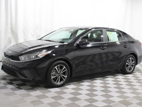 Used 2024 Kia Forte LXS image 32