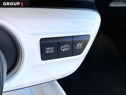 Certified 2017 Toyota Prius Prime Premium image 34