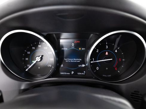 Used 2018 Jaguar F-PACE Premium AWD/4WD image 33