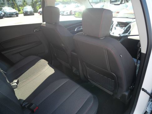 Used 2017 GMC Terrain SLE FWD image 29