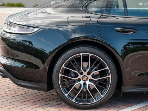 Used 2022 Porsche Panamera Platinum Edition RWD image 43