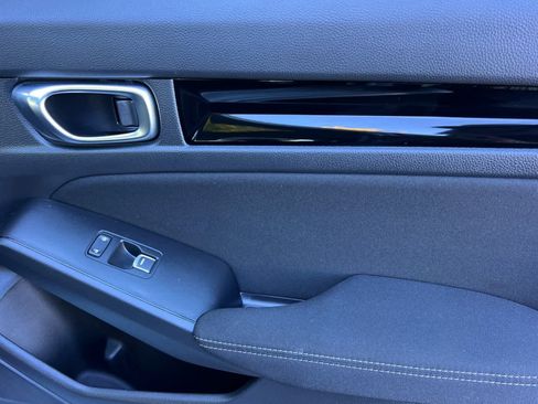 Used 2022 Honda Civic EX image 17