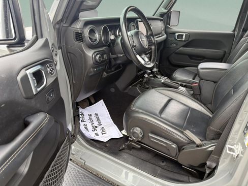 Used 2023 Jeep Wrangler Unlimited Sahara w/ Cold Weather Group AWD/4WD image 20
