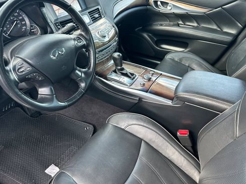 Used 2017 INFINITI Q70 L 3.7 w/ Deluxe Touring Package image 7