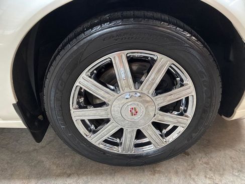Used 2008 Cadillac DTS FWD image 10