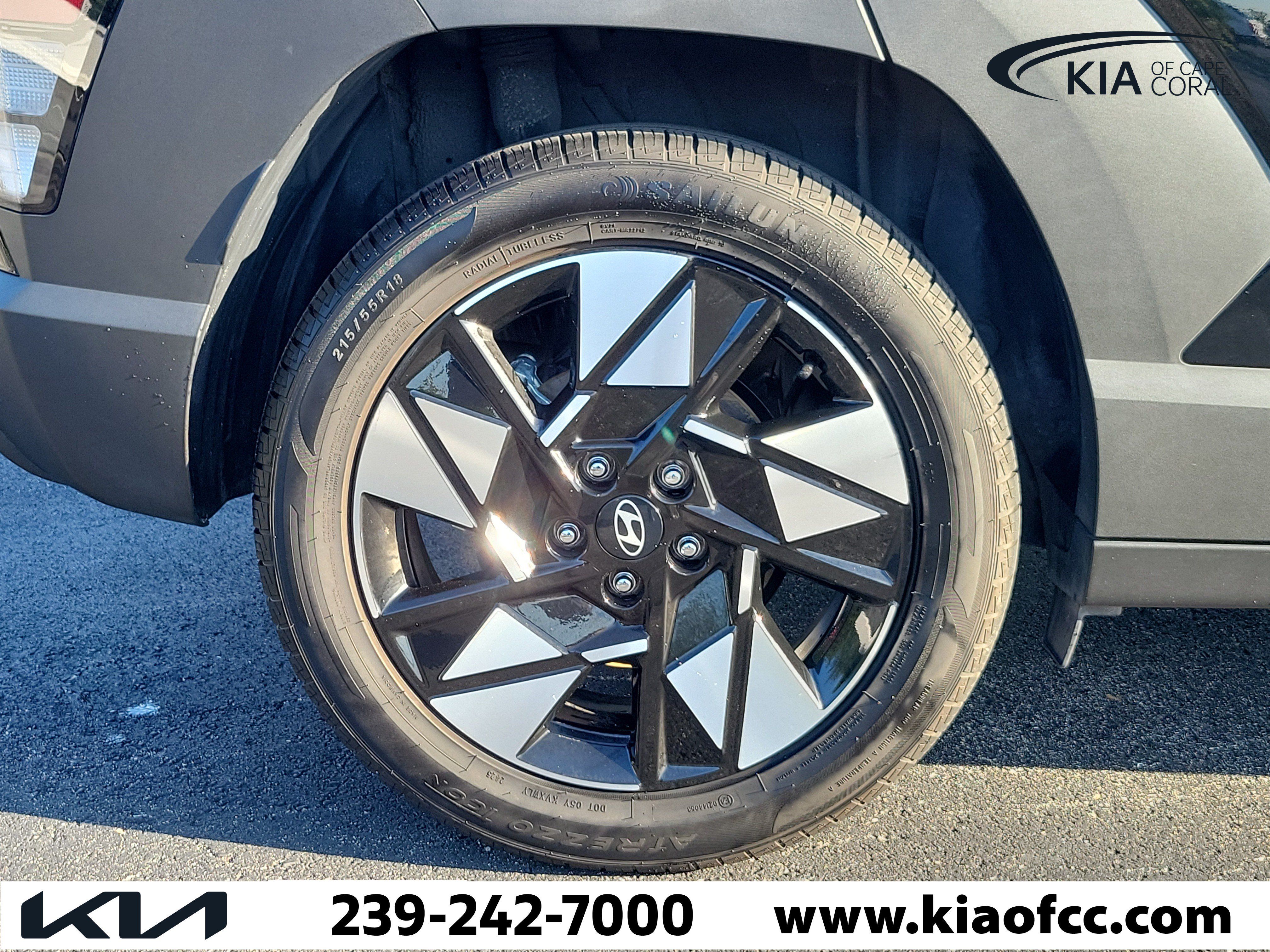 Used 2024 Hyundai Kona SEL w/ Convenience Package FWD image 9