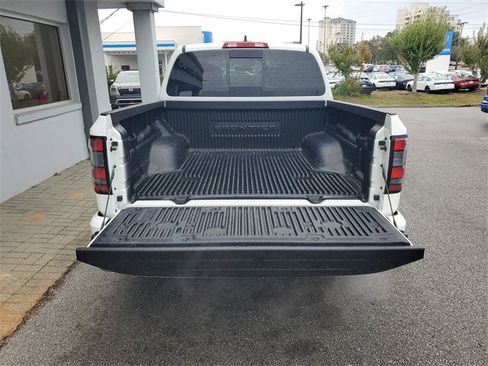 Used 2025 Nissan Frontier Pro-X image 6