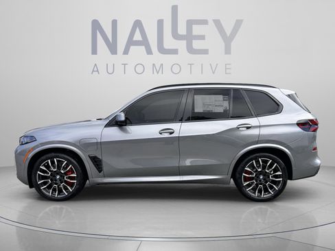 Used 2026 BMW X5 xDrive50e w/ Executive Package AWD/4WD image 3