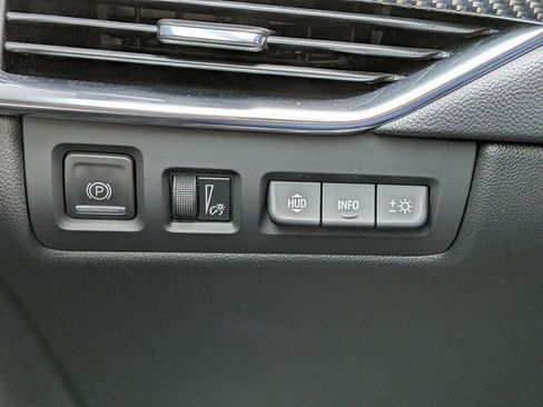 Certified 2023 Cadillac XT4 Sport AWD/4WD image 19